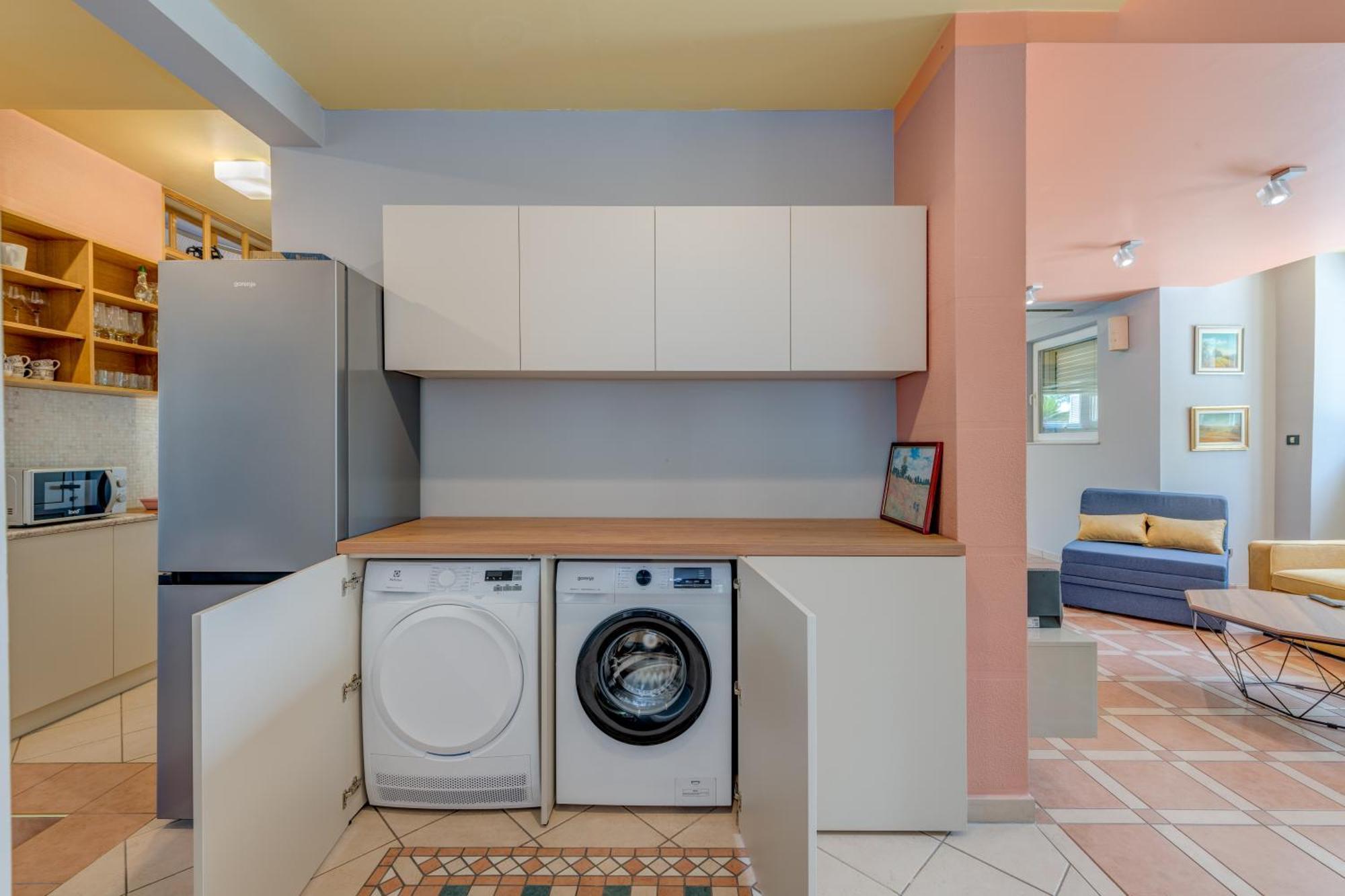 Blue Dolphin Apartment - Private Indoor Pool, Jacuzzi, Garden สปลิท ภายนอก รูปภาพ